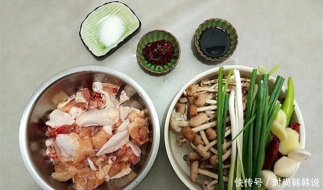 医生不会告诉你,这蔬菜是强碱性食物,补血防脱发,年纪大要多吃