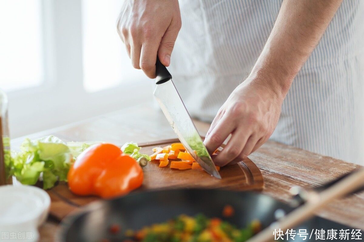 不良习惯|老年痴呆并不可怕，提前预防是关键，生活中应该怎么做？