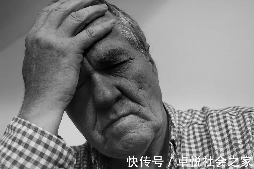 脑梗|63岁老汉突发脑梗离世,医生:晚上“这事”做太多,血管承受不住