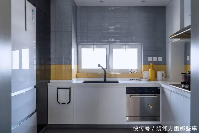 三居室|98平现代三居室打破常规设计,造型简约视觉不呆板