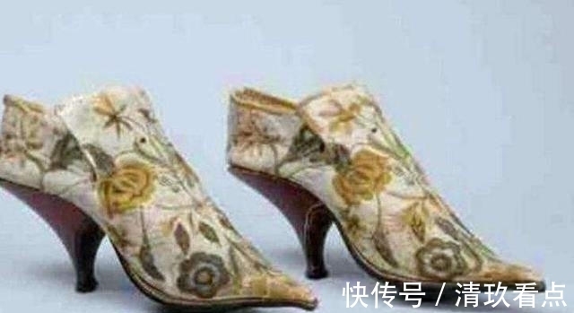 鞋子 只有女生才穿高跟鞋?其实高跟鞋根本不是为女人发明的