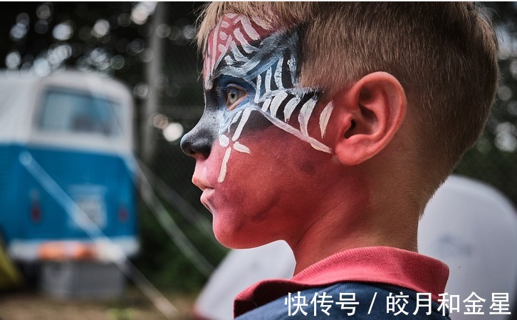 迪迦奥特曼|超受孩子欢迎的四大超级英雄,奥特曼超人上榜,最后一位真实存在