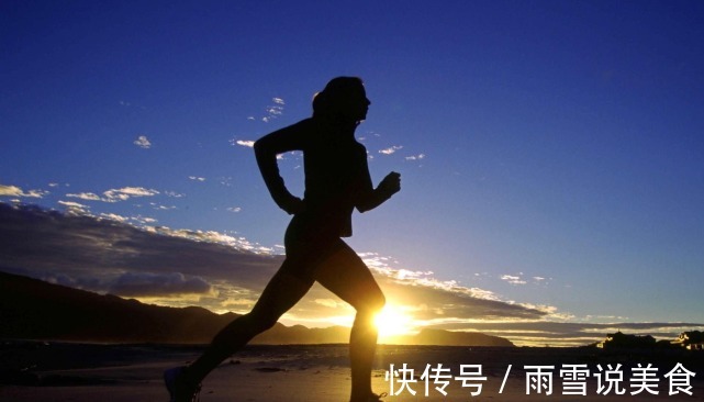 中国居民膳食指南|不吃药也能降血压,做好这两点,事半功倍,远离高血压