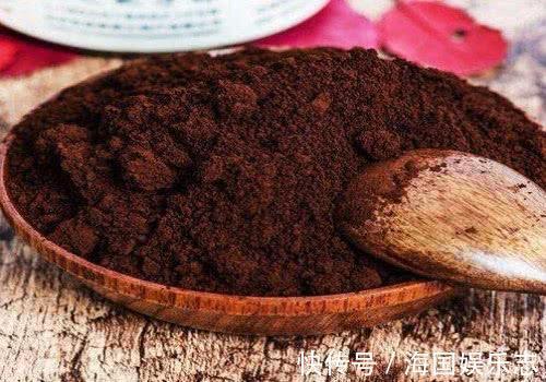 喝牛奶|喝牛奶加一点它,效果胜过安眠药,驱肝火养精力,失眠的人要多吃