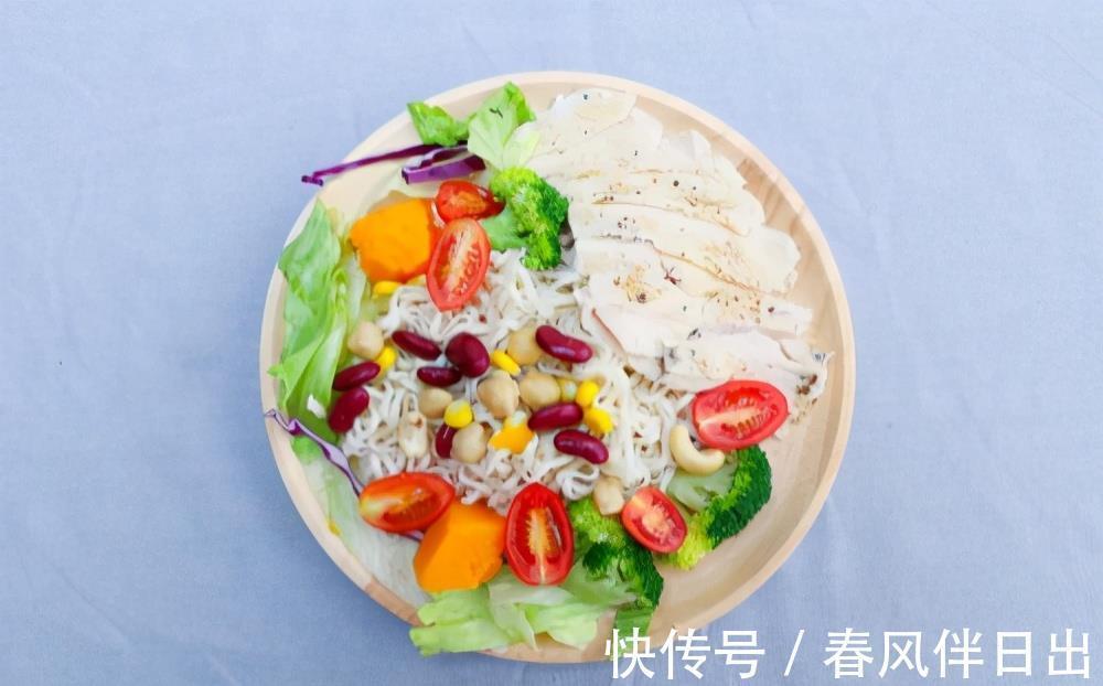 身体机能|大量补充水分和蛋白质健身效果更好？健身的4个误区很多人都有