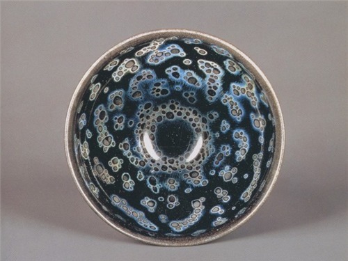 抗战时期,日本究竟盗走了我国多少文物?网友:可以买下几个日本