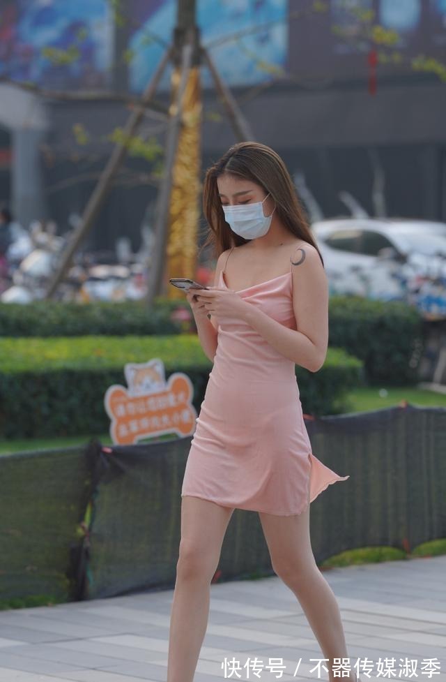 领子|随性自然的连衣裙穿搭富有时尚感,分分钟展现出优雅范,又酷又飒