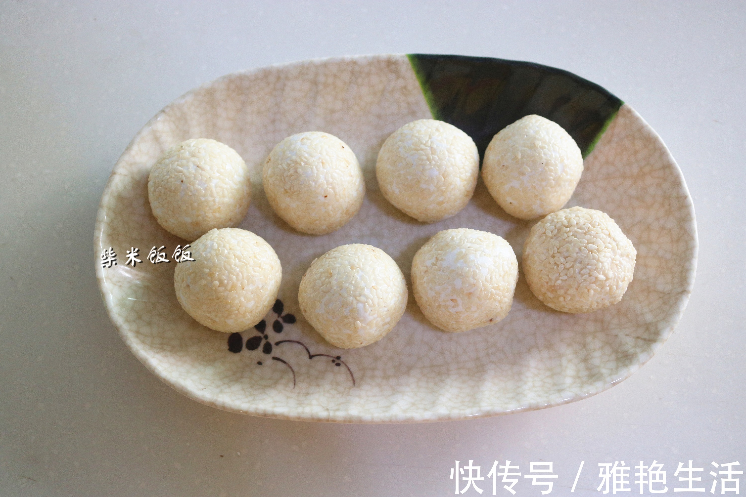 掌心|想吃麻团不用买，教你在家做，外酥里软，个个空心，太好吃了