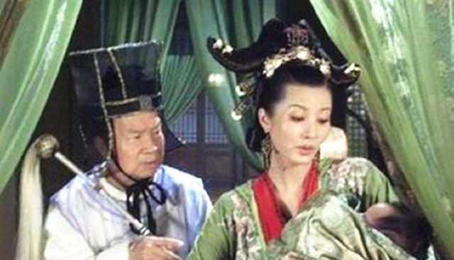 登上|刘娥实现了皇后的梦想，甚至登上了可与吕后、武后媲美的事业顶峰！