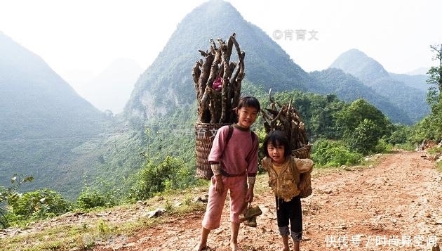 同住|全村290多人同住在一个岩洞里300多年，这个穴居村落到底多神奇