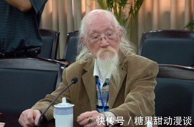 中国高手|美国上将保镖挑战中国高手,自称无人能敌,却被52岁老汉一掌了结