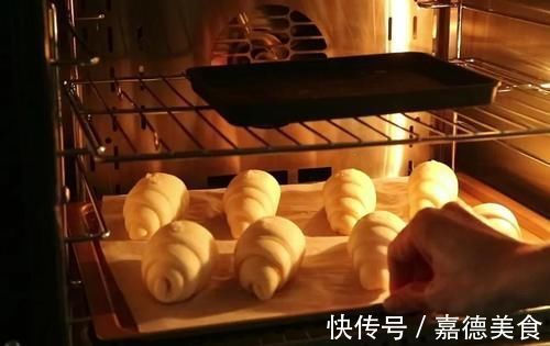 面团|盐面包，无法抵挡的岩盐风味！怎么吃都不腻