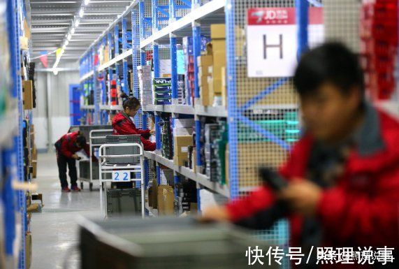 巨头们|二选一终结之后，中国电商格局迎来重塑，天猫京东唯品会变了