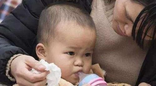 宝宝|为什么吃母乳的孩子晚上频繁醒呢?吃奶粉的孩子一觉睡到天亮?
