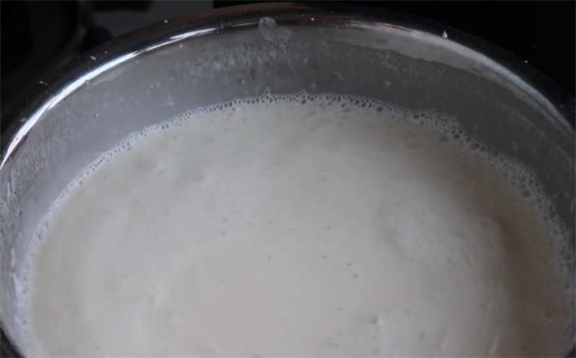 不用和面揉面洗面,教你最详细凉皮配方,劲道柔软有韧性,超简单