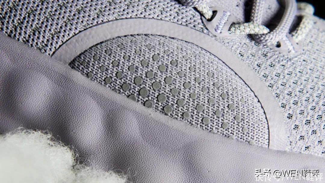 潮鞋 尼克杨都忍不住亲自上脚的国产潮鞋!态极云会掀起新的风暴吗