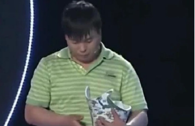 王刚错砸2亿古董,节目因此停播,后来事情怎么解决的?