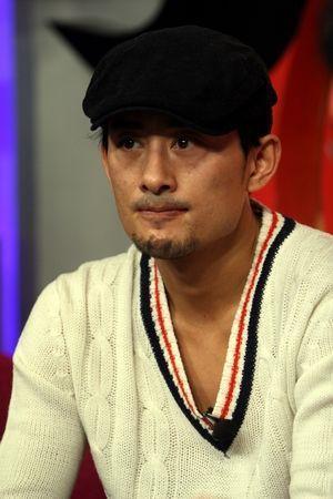 89歲郭蘭英的愛(ài)徒，從年入千萬(wàn)到人人唾罵，放羊娃阿寶做了什么