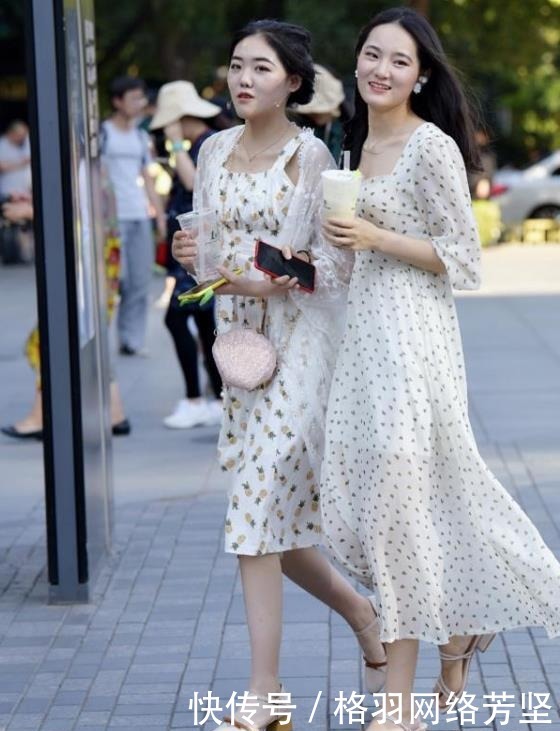 穿搭|街拍穿搭:我深深地恳求你,不要把我逐出你的爱门之外!