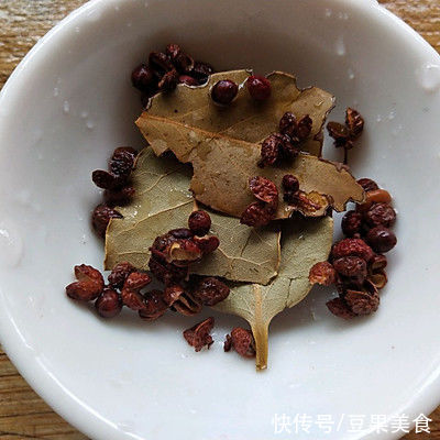 超下饭的香酥鸭腿,一学就会