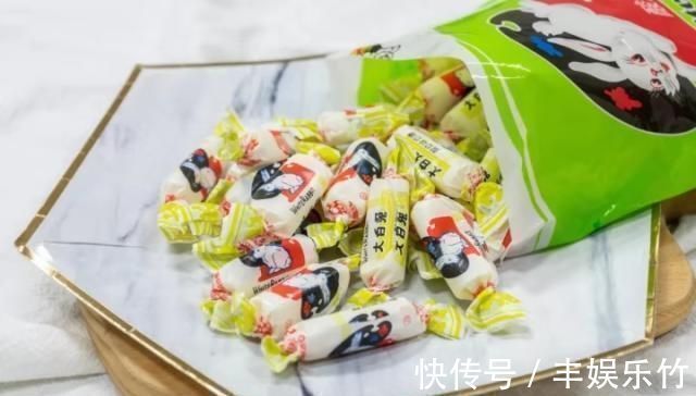 童年记忆|“大白兔奶糖”口味多到难以置信，变成这样的大白兔，你喜欢吗