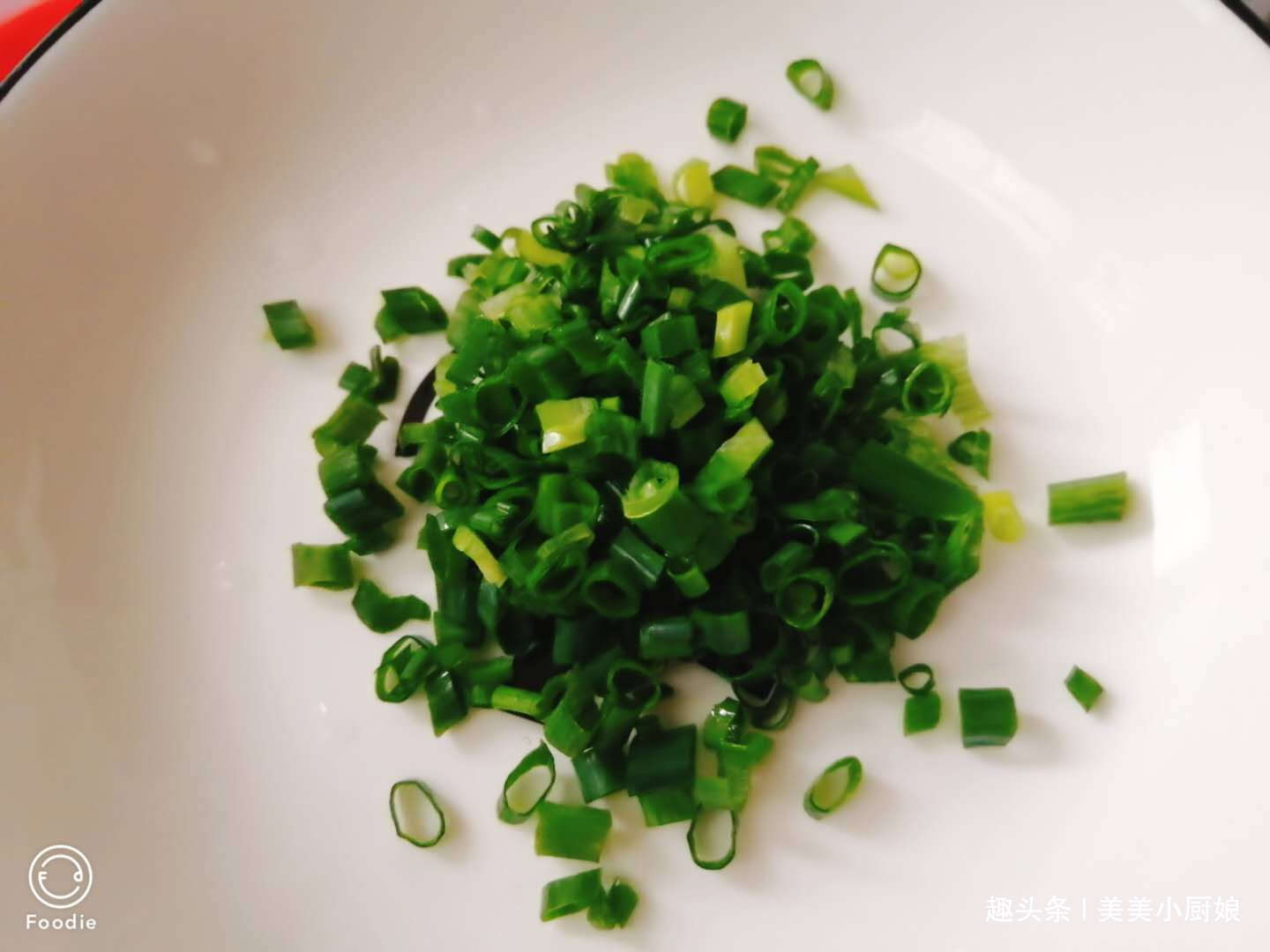 鸡蛋|西红柿和鸡蛋混合在一起，味道好极了，简单易做，小朋友都爱吃