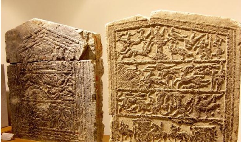 女兵|曹操墓中一件文物刻着7个手持兵器的女兵,背后真相让人唏嘘