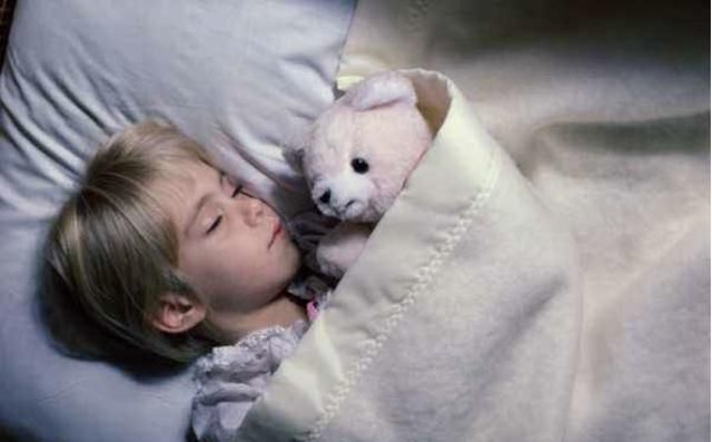 睡眠时间|体检时发现“智力障碍”医生怒斥母亲,让6岁男童天天保持睡午觉