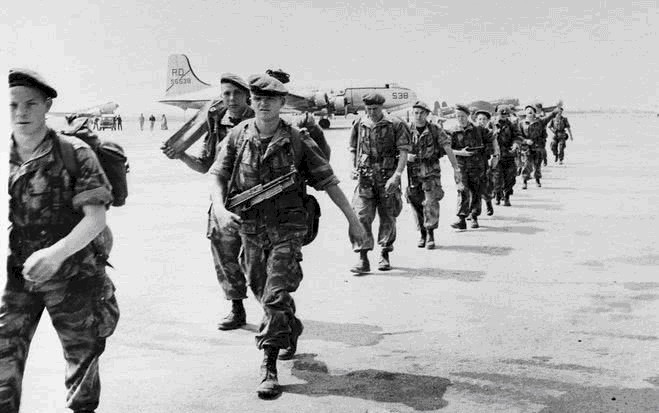 战争|法国在越南和阿尔及利亚分别打了10年,为什么结果都失败了?