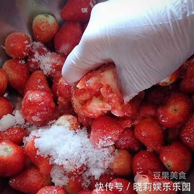  硬核|#硬核菜谱制作人#懒人快手草莓酱