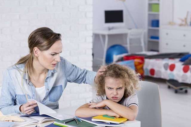 家长|孩子挨骂后出现这三种反应,请赶快停止,后果家长承担不起!