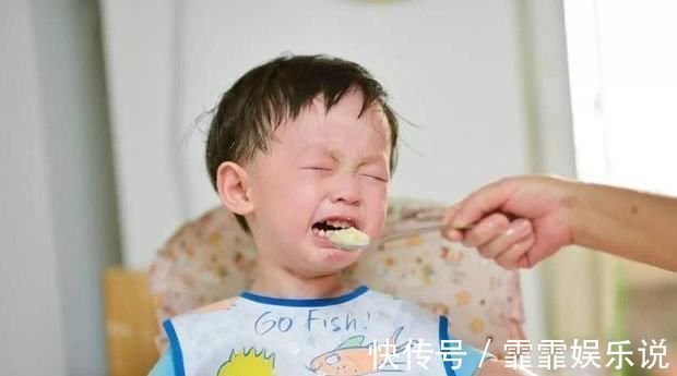 水果|宝宝脾虚不长个?2种水果用水煮,不到10块钱,吃饭香长高个!