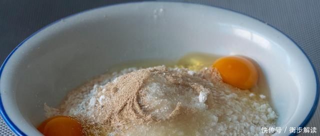 发面|喜欢吃糯米粉的快收藏,不发面不烫面,5斤糯米粉不够吃,真过瘾