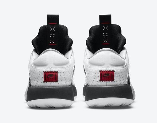 经典熊猫配色？这款 Air Jordan 35 Low 你觉得如何？