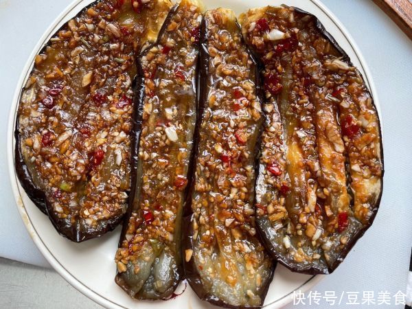 烤茄子|烤茄子。我家吃了十年，竟然还没吃腻