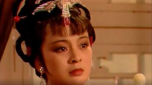 贾府#一份神秘的礼物，让探春身价倍增，成了豪门贵族争相提亲的对象