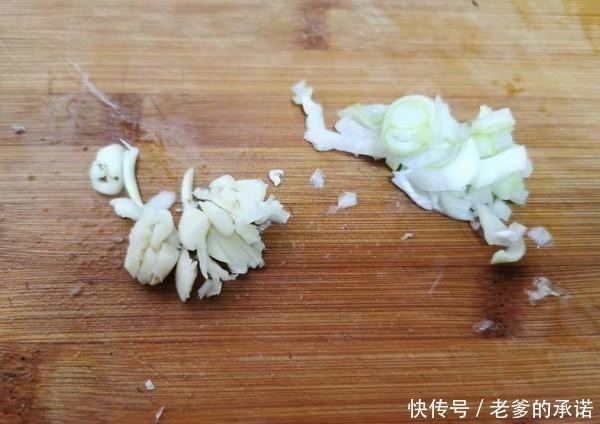 它是唯一含维生素D的蔬菜，虽然贵但营养高，全家人都适合吃！