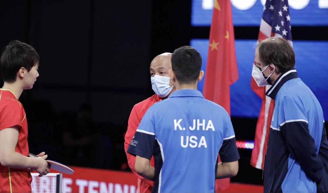 孙颖莎|国乒最帅光头教练！“打服你”表情包爆红，2位徒弟吓到你了吗？