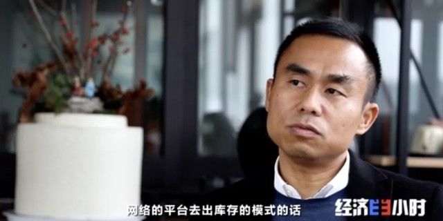 100元能买啥？2件衣服、4个包、1条裤子1双鞋...咋做到的？