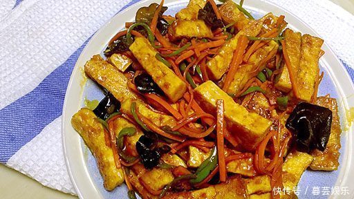 大厨教的做豆腐方法,味道果然不一般,爱吃豆腐的朋友可别错过啦