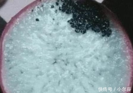 走红|海底捞又走红了,顾客要吃无籽火龙果,服务员一波操作后服气了!