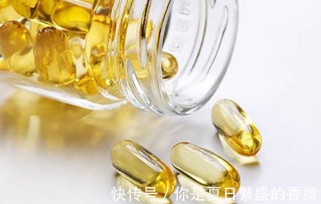 奶嘴|宝宝1-2岁,家长该怎样更好照顾孩子?牢记这5点就行!