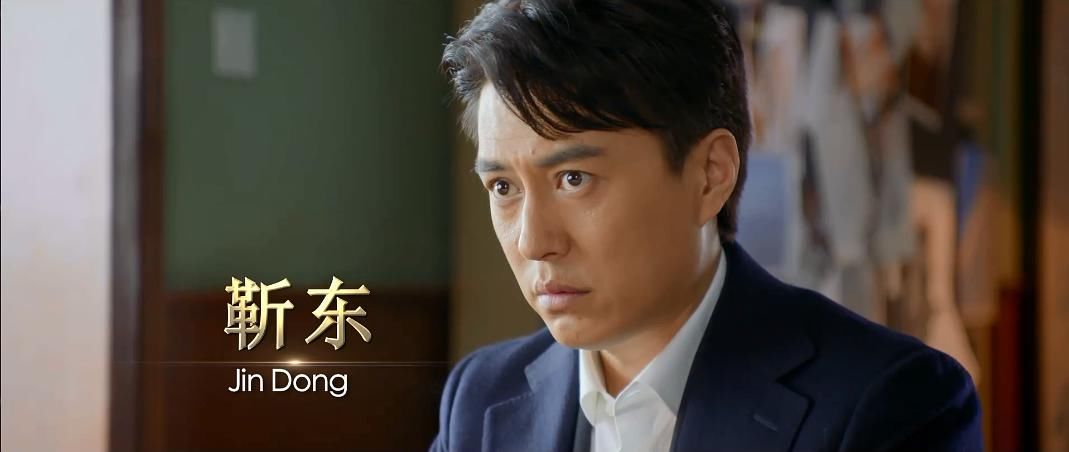 靳东《突围》今晚首播,12位戏骨助阵,3大看点,真正的王炸来了