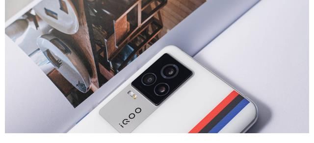 安兔兔|安兔兔中端机性价比排行：Redmi、iQOO、realme乱斗谁能赢？