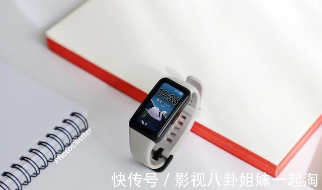 表盘|手环竟然也玩全面屏!荣耀手环6上手测评!