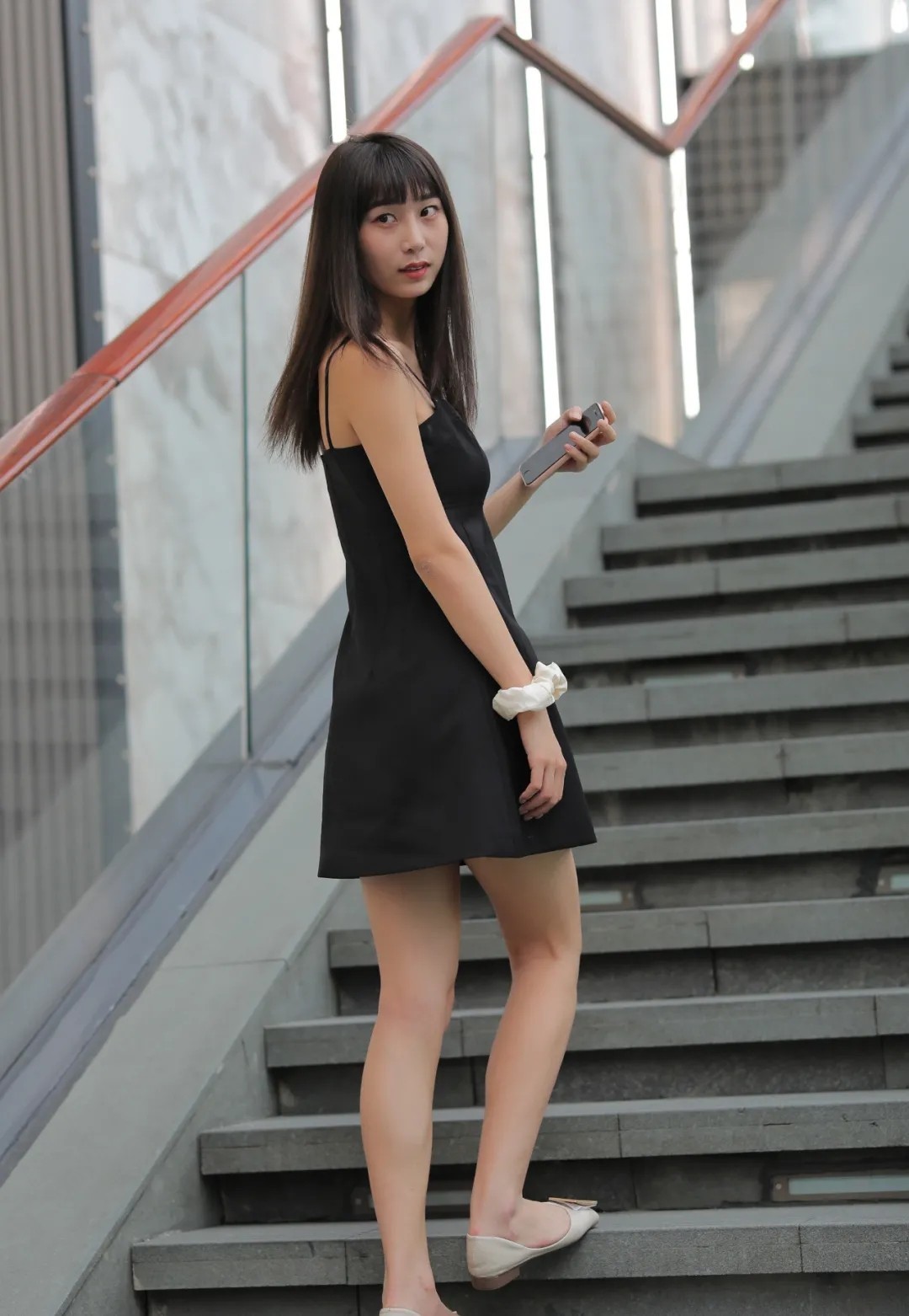 大气场 具有强大气场和精致感的穿法,时髦又大方,相当具有吸引力