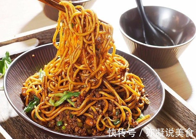炸酱这么做,酱香浓郁味道好,拌面条特别解馋,分享详细做法