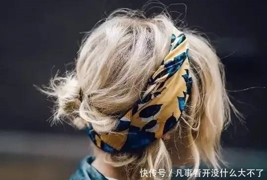 摩斯|头发又少又软?偷偷告诉你几招,一秒让头发变浓密!