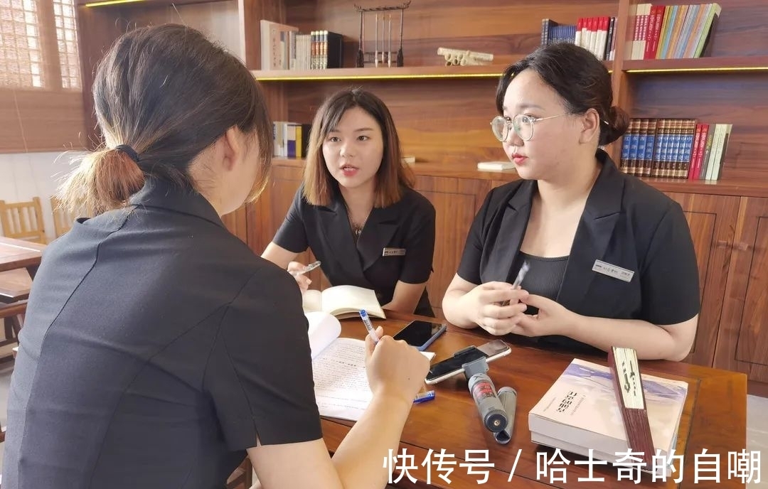 名人|轻松表达、认真讲史,知道书院“00”后讲解员让“青浦名人”鲜活起来