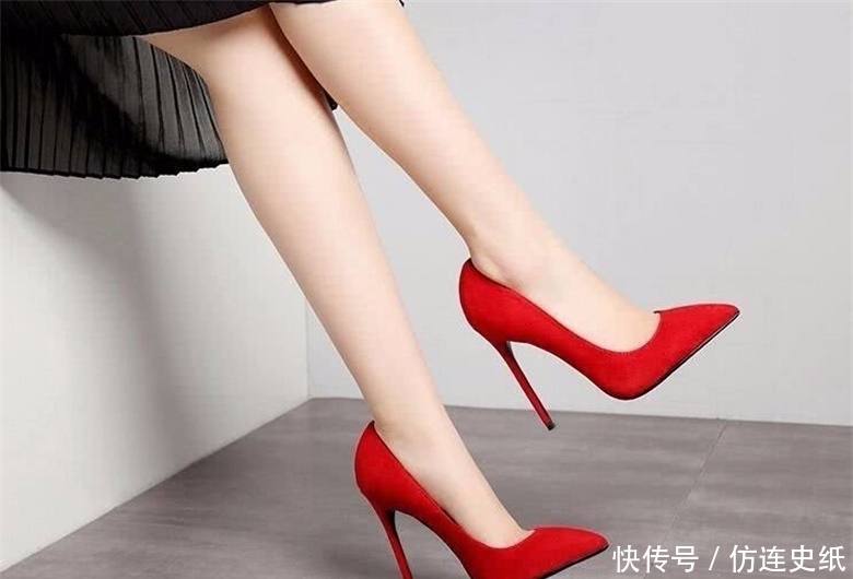 浅口|猫跟设计的浅口高跟鞋,美得随意而不失品味